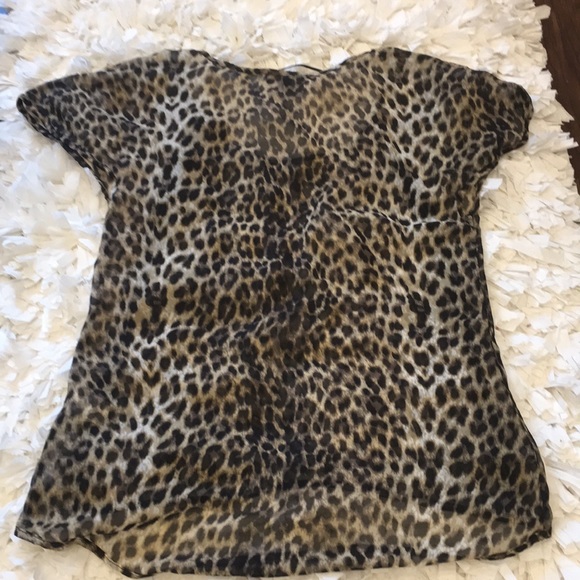 Animal Print Top - Picture 2 of 8